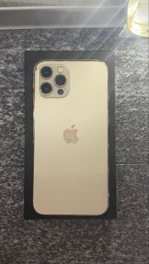 【美品】Apple iPhone 12 Pro 128GBゴールド 本体とケース