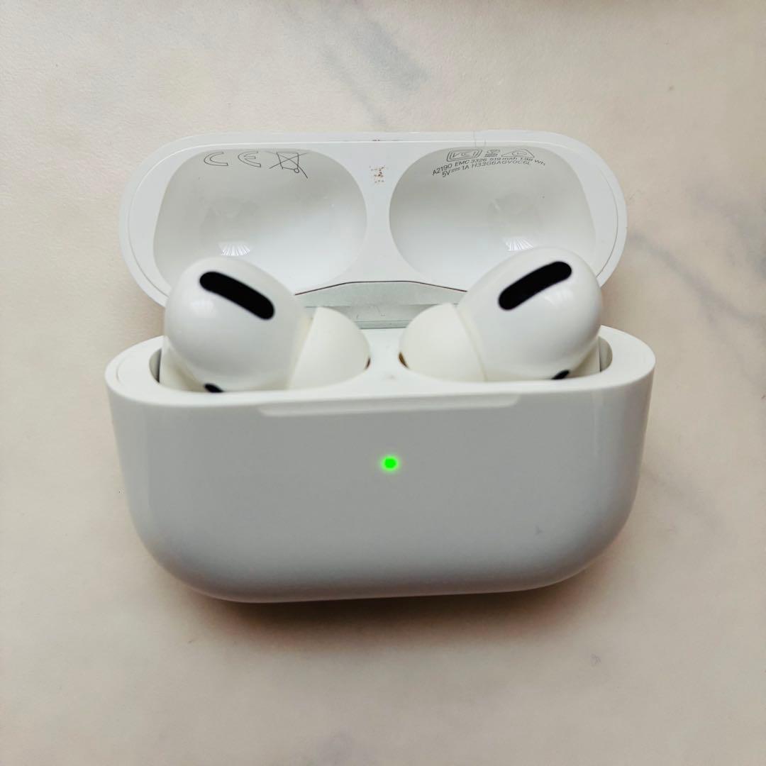 AirPods Pro 美品 ワイヤレス 充電ケース付き 箱付き アップル