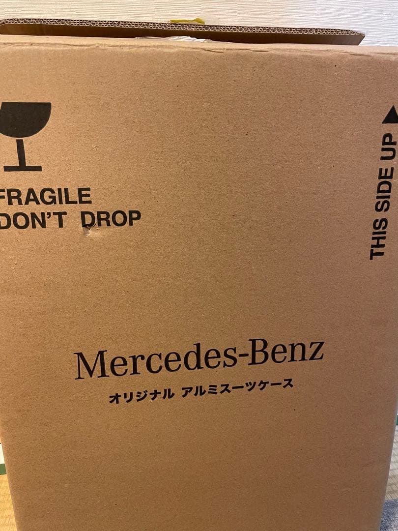 Mercedes Benz メルセデスベンツ アルミスーツケース　32Ｌ