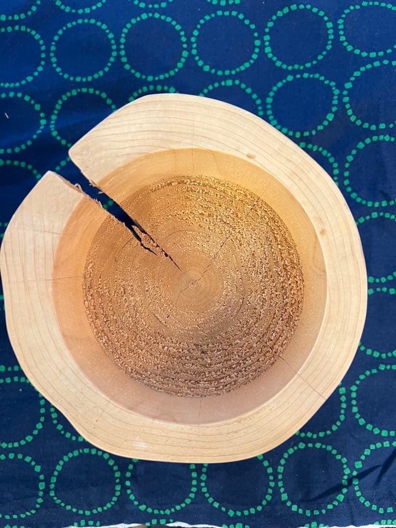 カルデサックcul de sac天然ヒバペットテーブルとガラスボウル