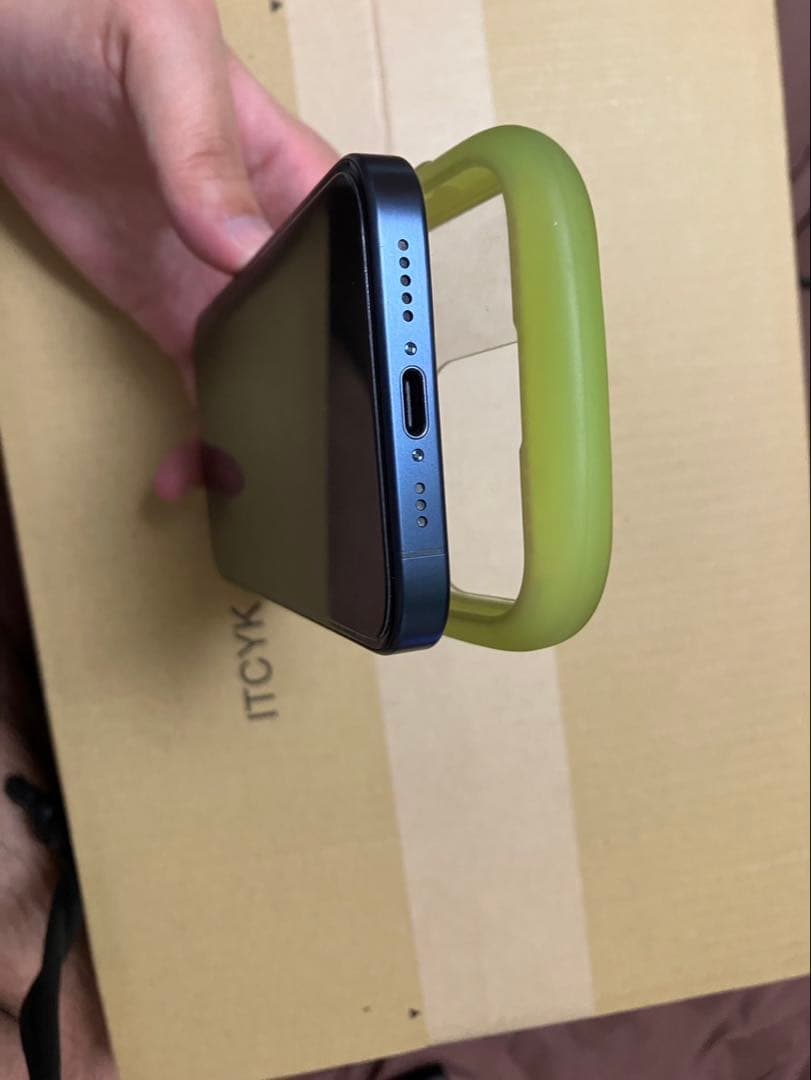 極美品iPhone 15 Pro ブルーチタニウム 本体最終値下げ　年内出品取消