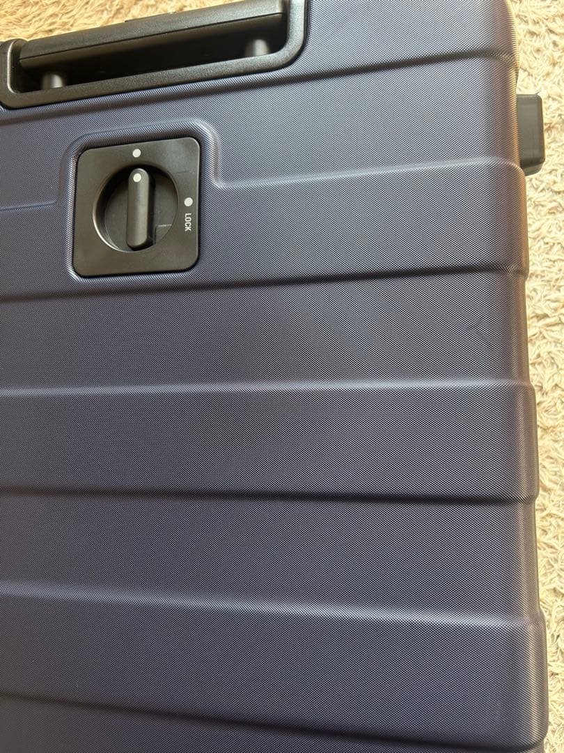 無印良品 キャリーケース バーを自由に調節できる ハード スーツケース 63L