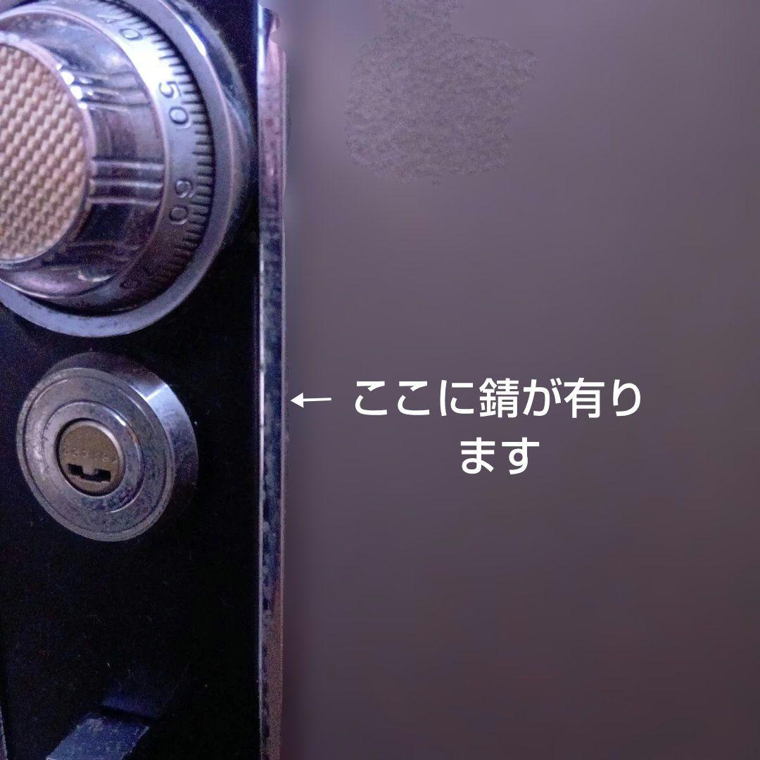 Delica LEO　　耐火金庫シリンダー鍵 中に鍵付き引き出し鍵付き