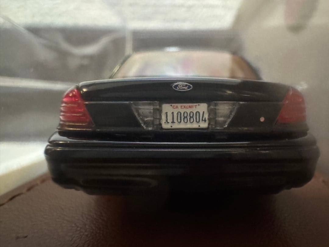 ミニカー GOC 1/64 CVPI & Suburban