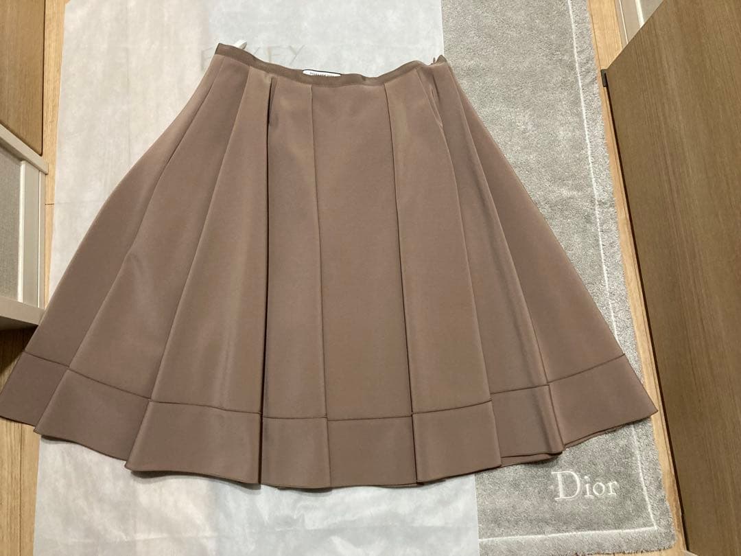 フォクシースカート　モカ　４０サイズ　新品未使用品　４１０１３