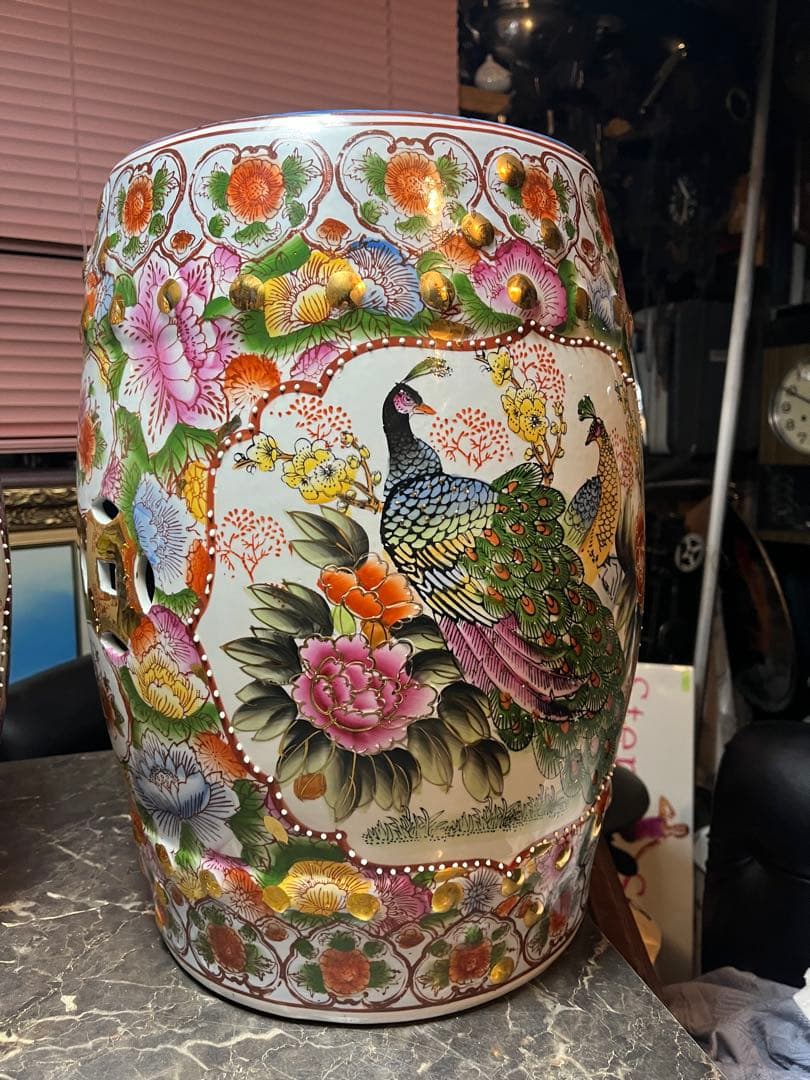 shotaです 九谷焼陶器椅子 九谷焼のような陶器 中国陶器 超貴重な陶器