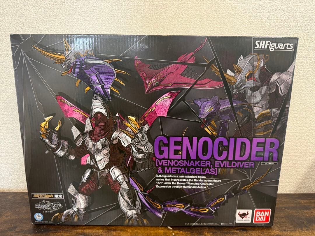 k142 S.H.Figuarts ジェノサイダー 限定　仮面ライダー龍騎