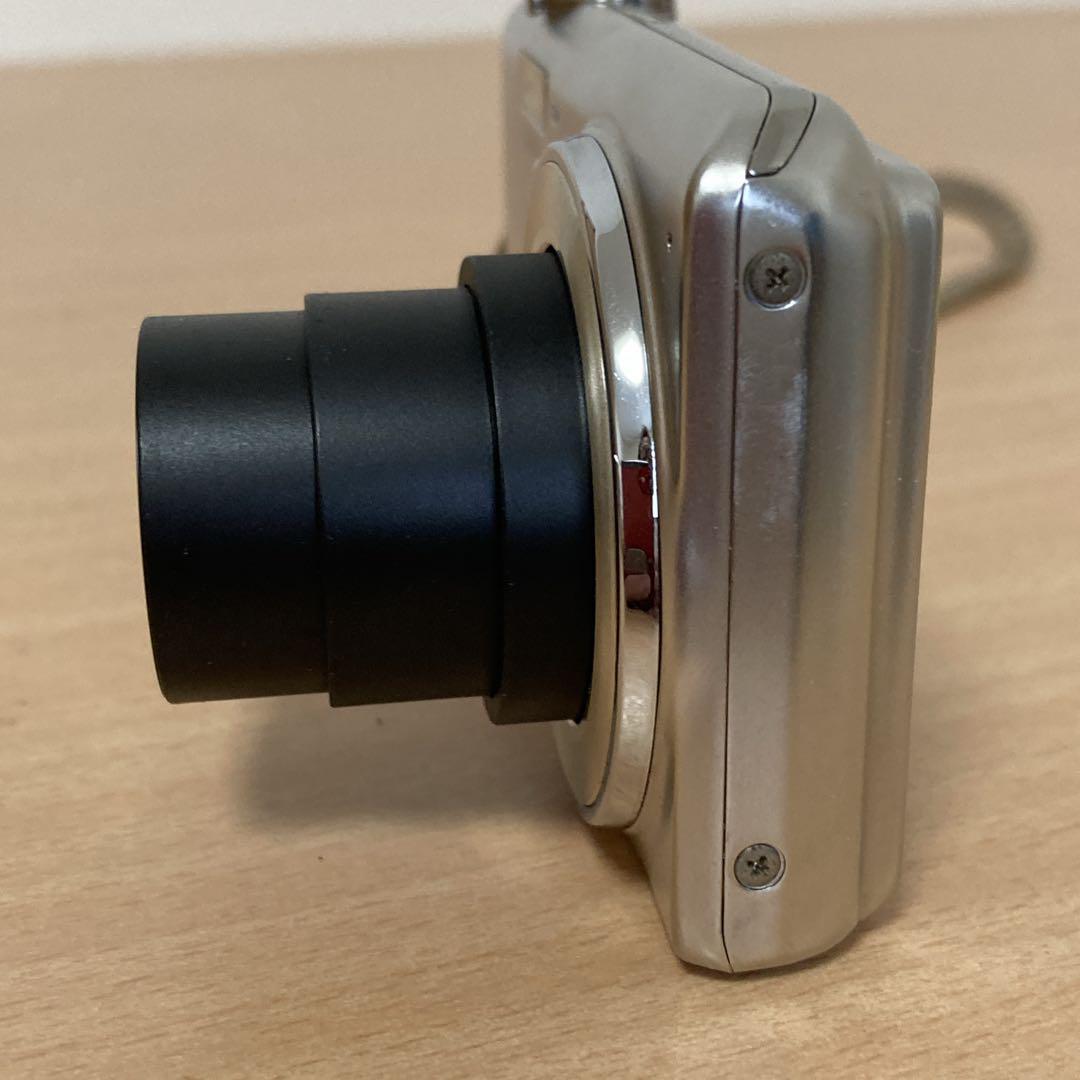 CASIO　デジカメ EXILIM EX-ZS26　シルバー　コンデジ