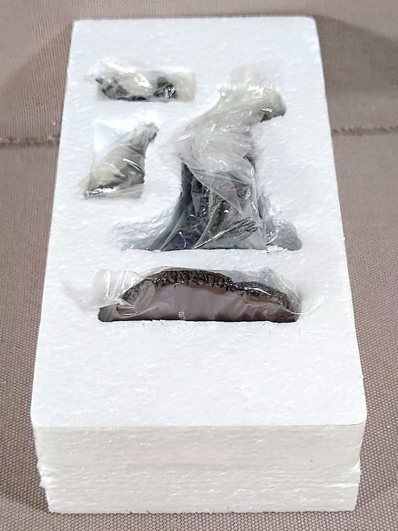 ゴジラ特撮大百科 DELUXE　メカゴジラ　錫合金 / レジン製　イワクラ