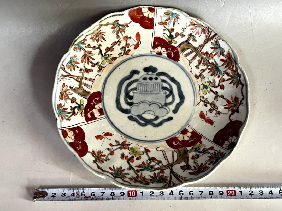 皿■古伊万里赤絵窓絵赤実花蝶唐草文花弁型皿(江戸後期～明治期) 時代物 骨董品■