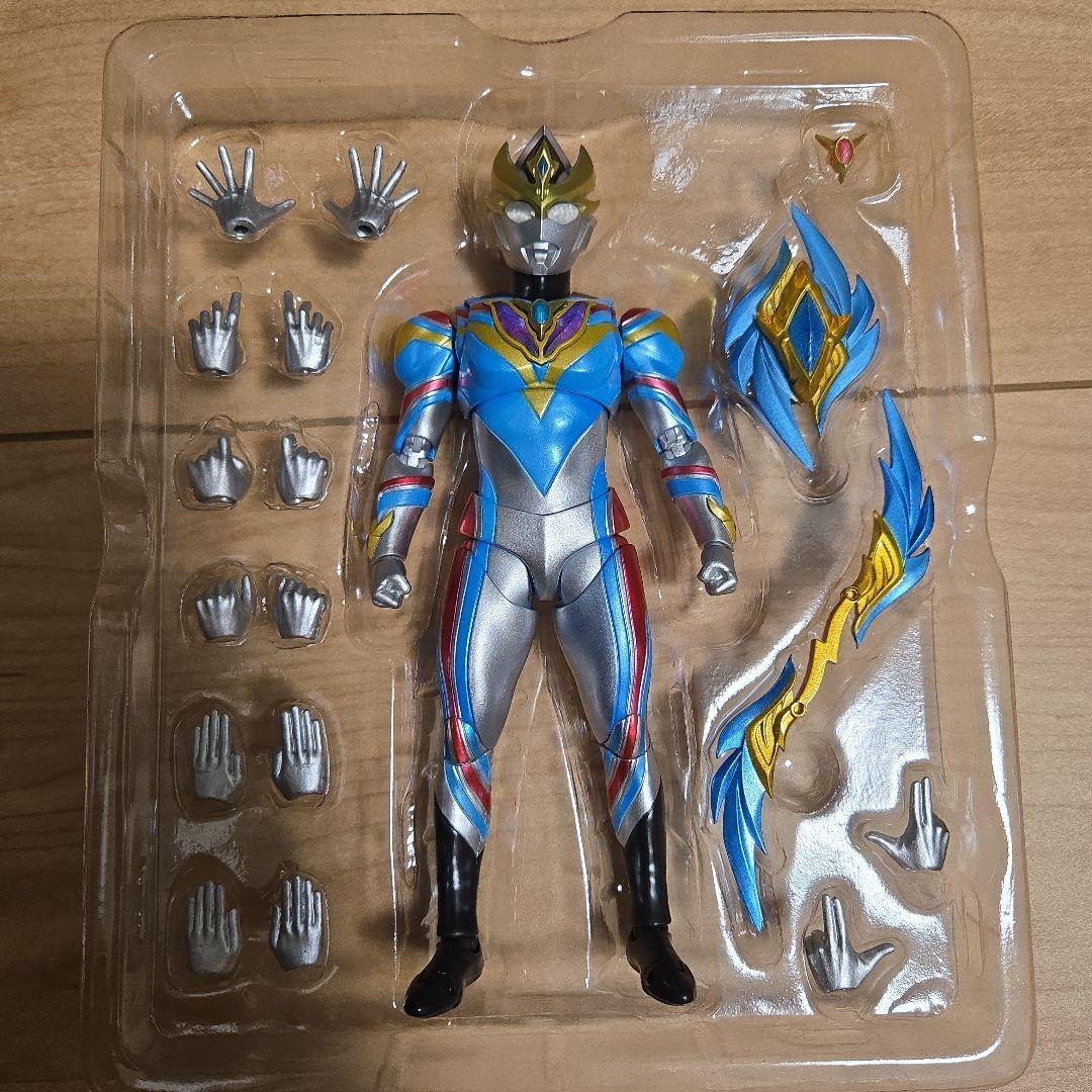 S.H.Figuarts ウルトラマンデッカー ダイナミックタイプ