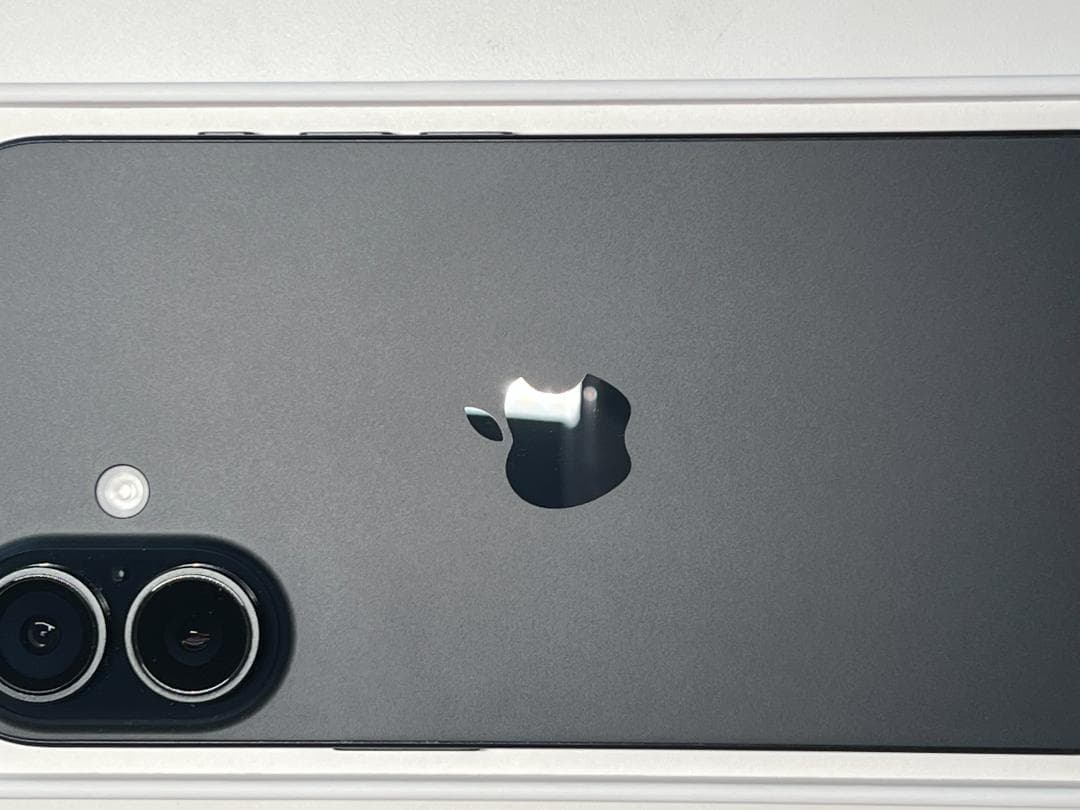 iPhone16 128GB 美品｜バッテリー100%｜全パーツ純正｜