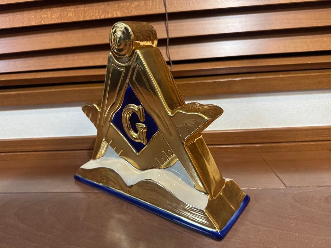 フリーメイソン　ウィスキー　ボトル　ウイスキー