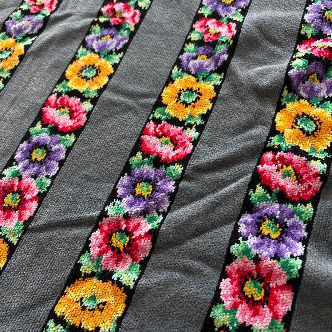 未使用　フェイラー　バスタオル　アネモネ　FEILER 花柄　グレー系