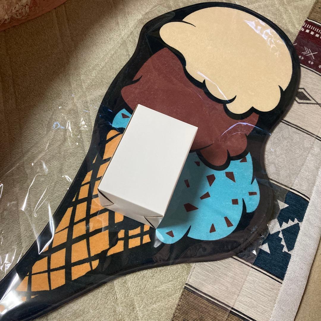 錦戸亮ラグマット、タンブラー