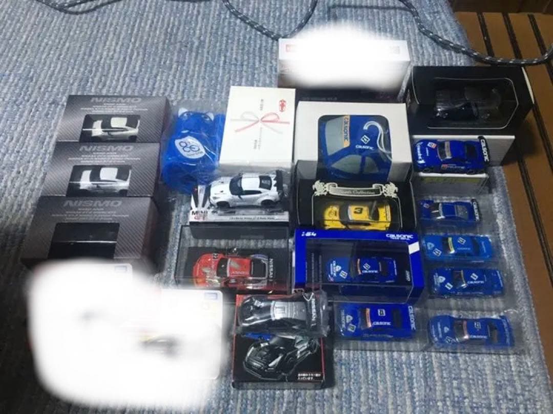 超大量の日産GTR色々美品状態おまけ2個付きです。