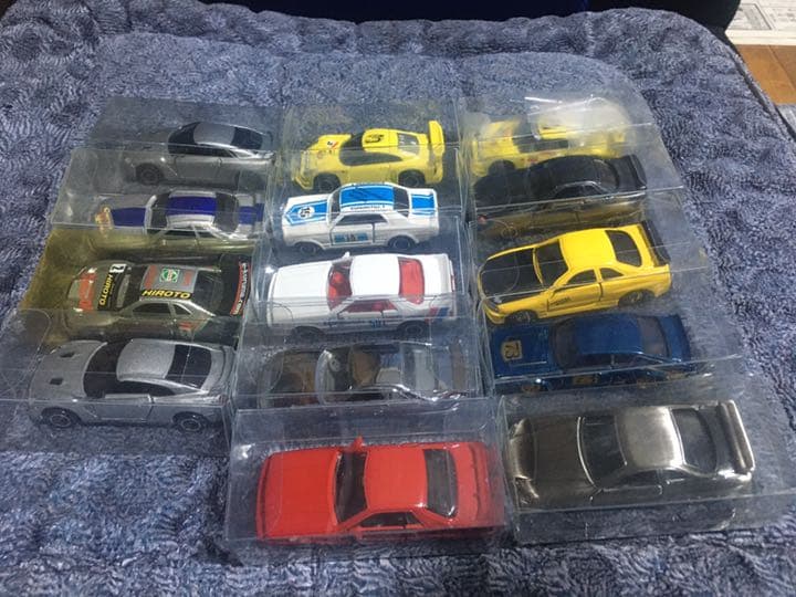 超大量の日産GTR色々美品状態おまけ2個付きです。