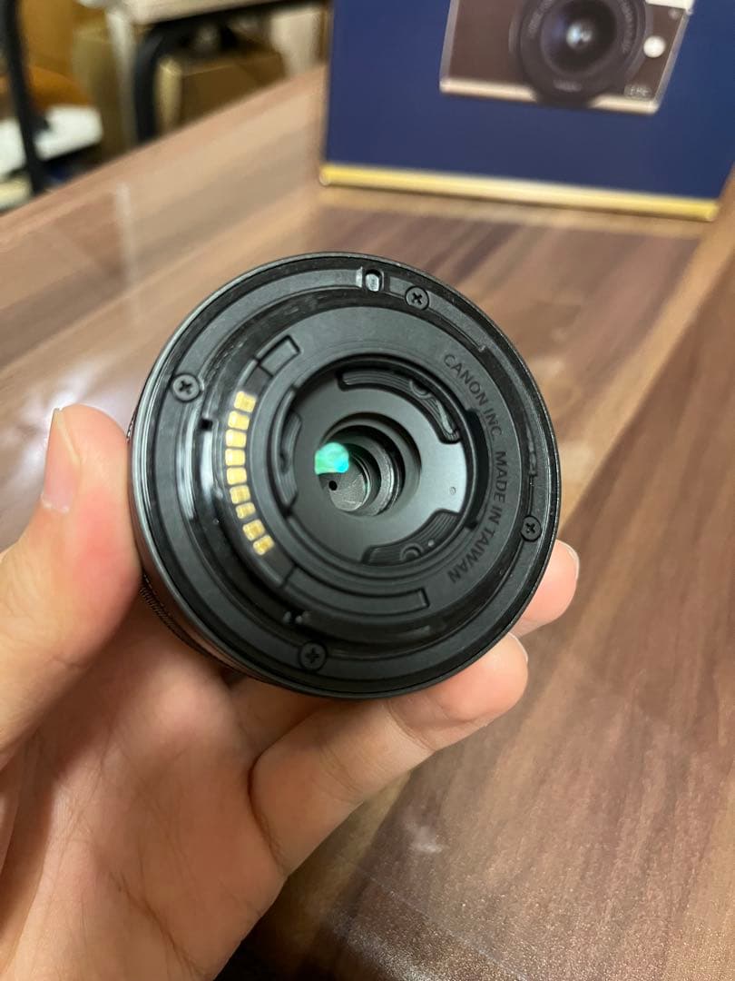 \"限定5,000台モデル\"Canon EOS M200 リミテッドゴールドキット