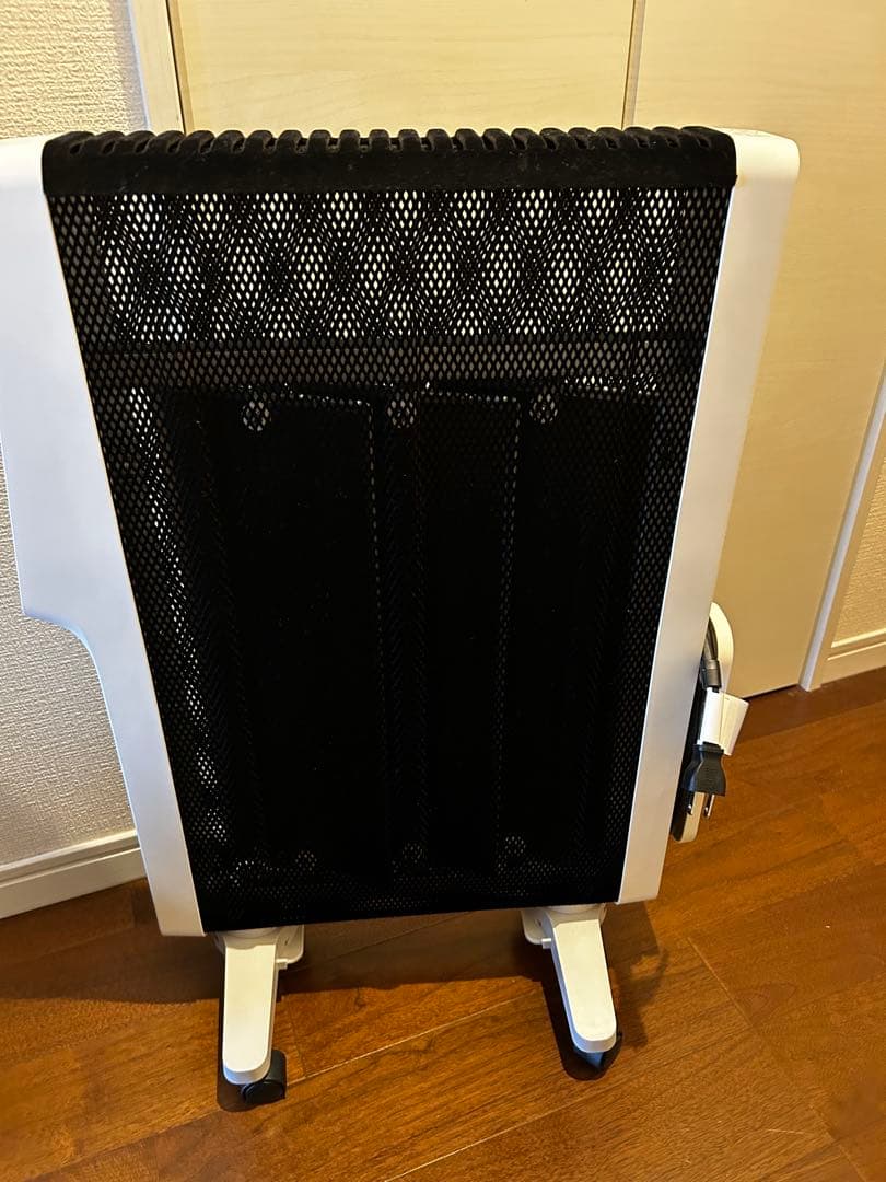 美品[温度設定運転] 遠赤軽量ヒーター かるポカ