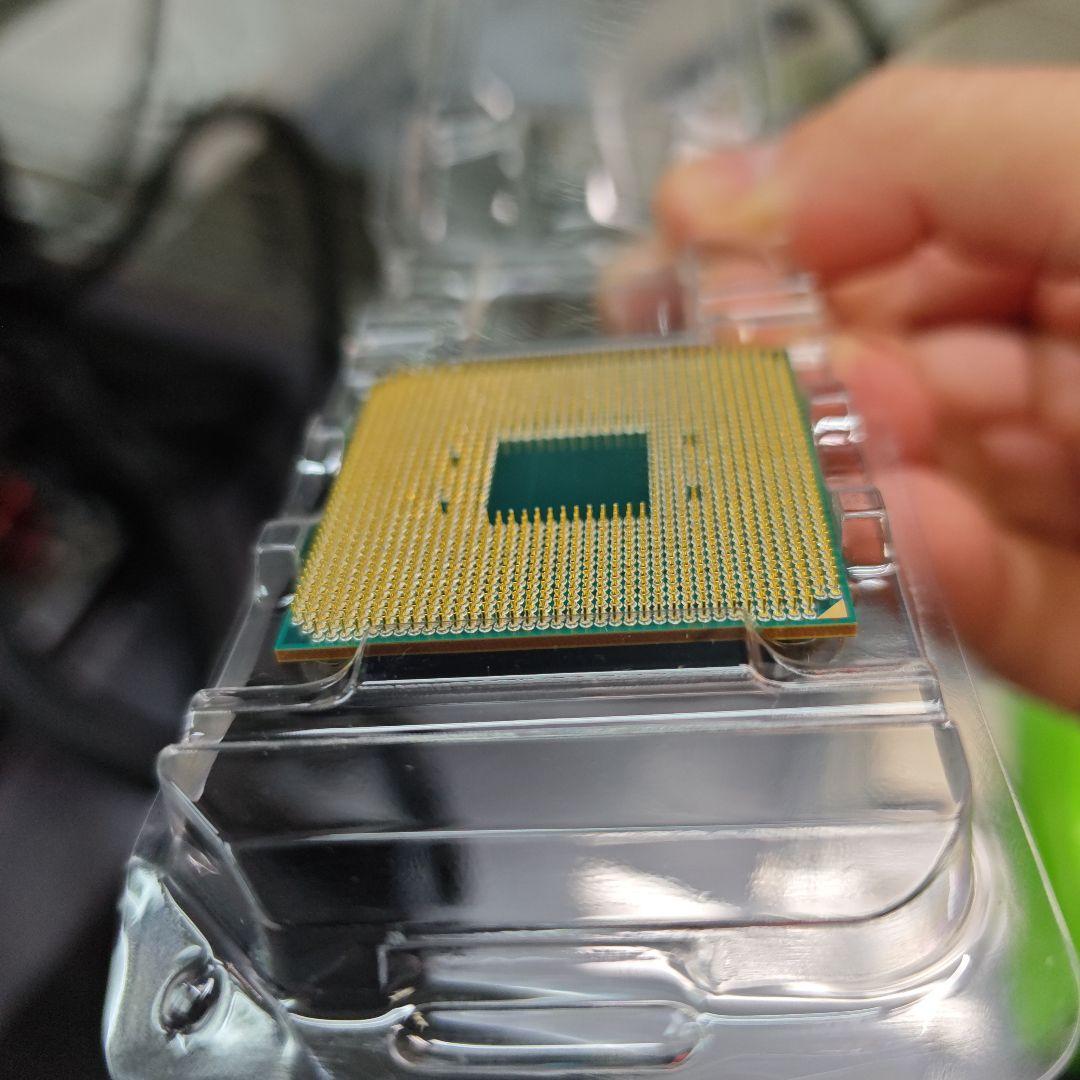 AMD Ryzen 7 5700X3D ⑩