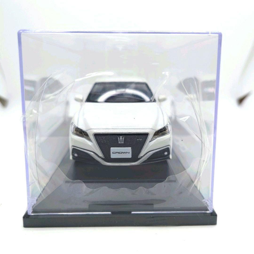 1/30 トヨタ　220クラウン　カラーサンプル　ホワイトパール