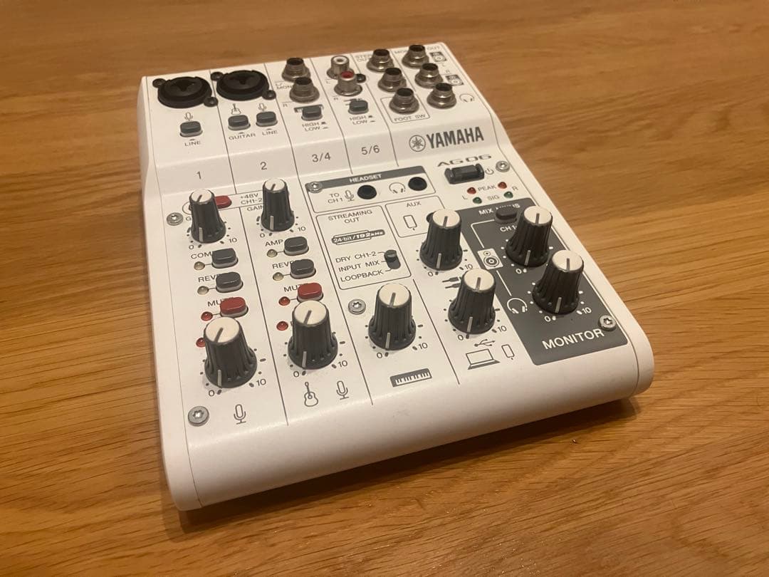 【美品】YAMAHA AG06MK2 オーディオミキサー ホワイト 箱あり