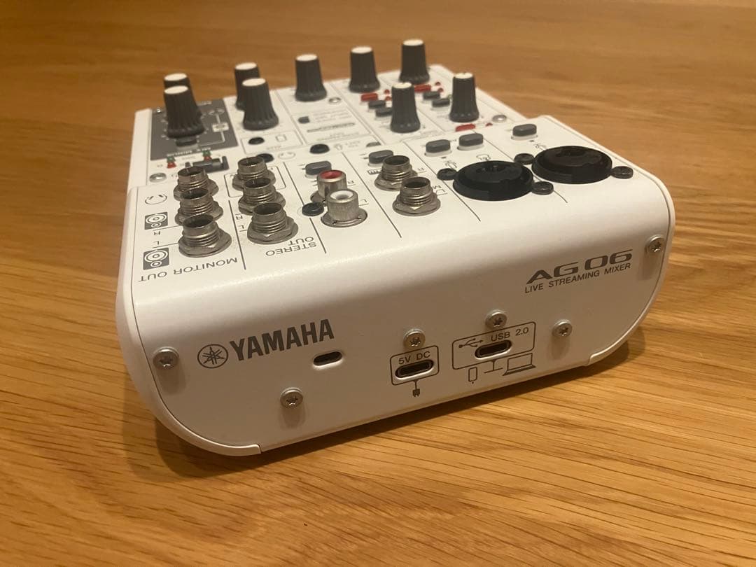 【美品】YAMAHA AG06MK2 オーディオミキサー ホワイト 箱あり