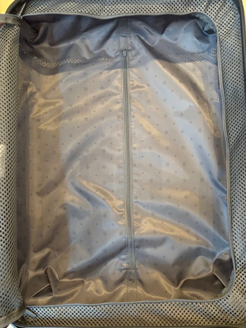 RIMOWA 赤 ハードキャリーケース 31ℓ機内持ち込みサイズ