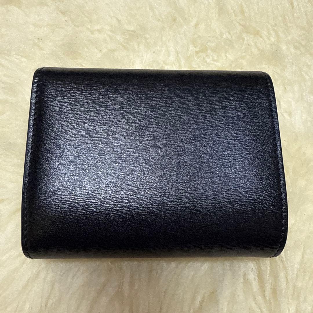 セリーヌ三つ折り財布