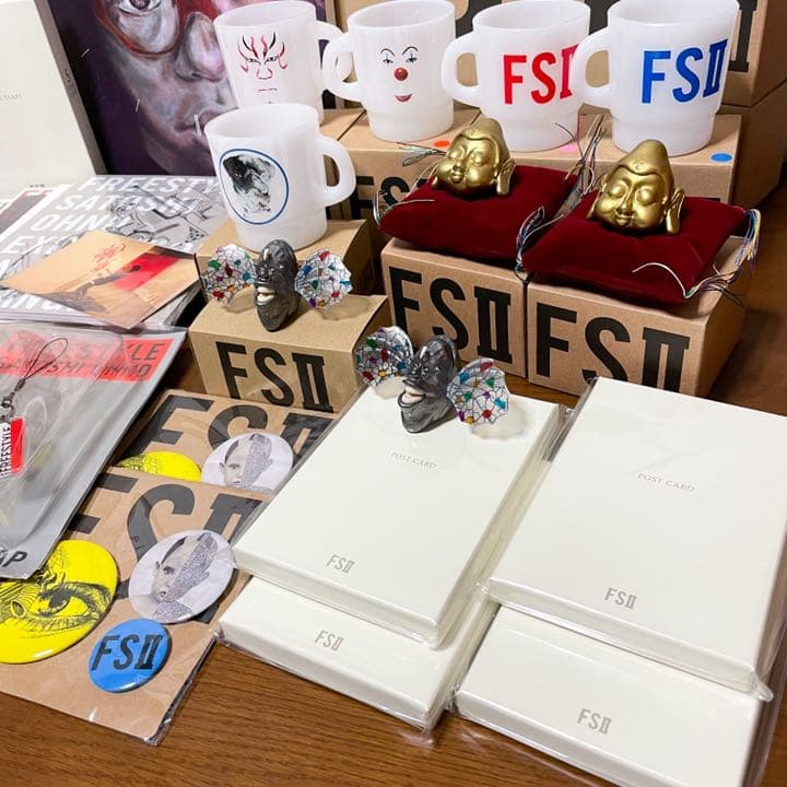 レア多数♪ FREESTYLE Ⅰ ・Ⅱ 上海 個展 グッズ   33点 セット