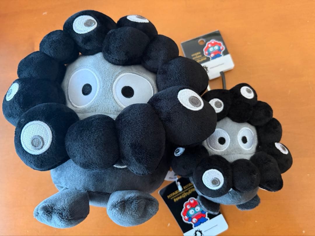 サンリオ ミャクミャク なりきりぬいぐるみ　ブラック ハンギョドン 2個セット