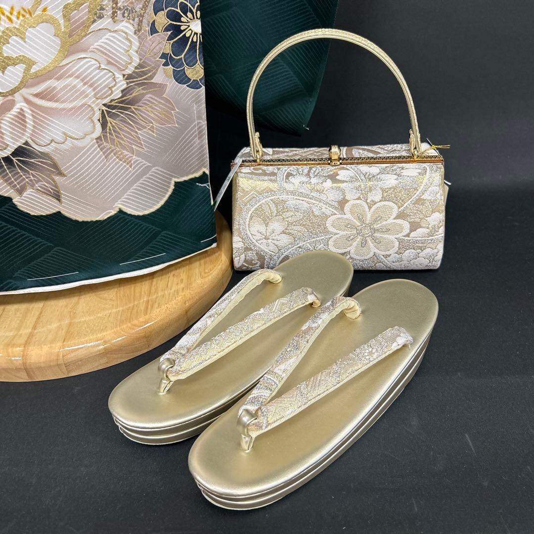 深緑色の豪華な牡丹に松竹梅の古典振袖フルセット(ガード加工・着物バック・髪飾り)