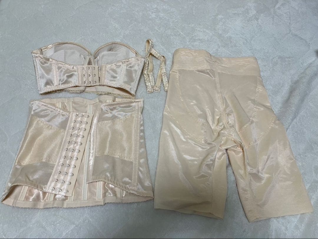 美品 フォーシスアンドカンパニー D65/64/64