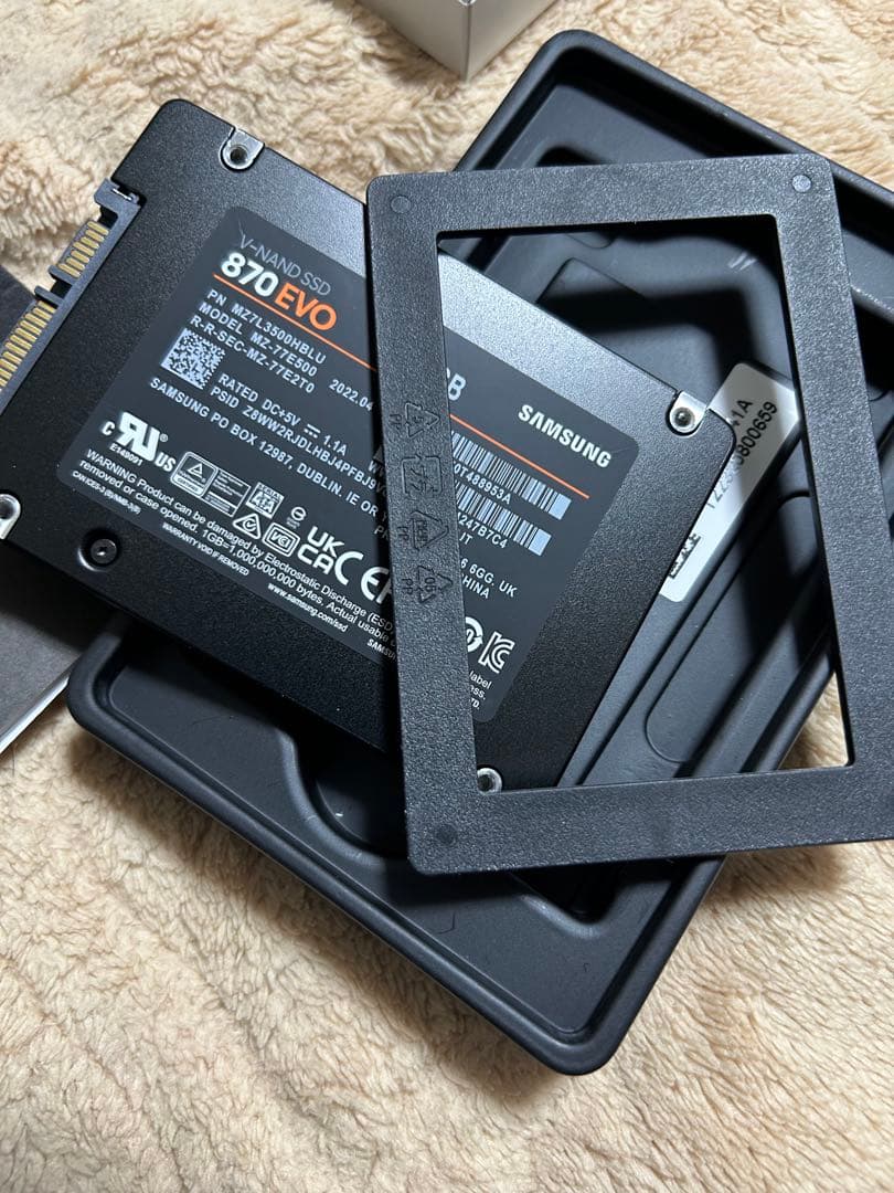 Samsung 870 EVO 500GB SSD SATA 2.5インチ