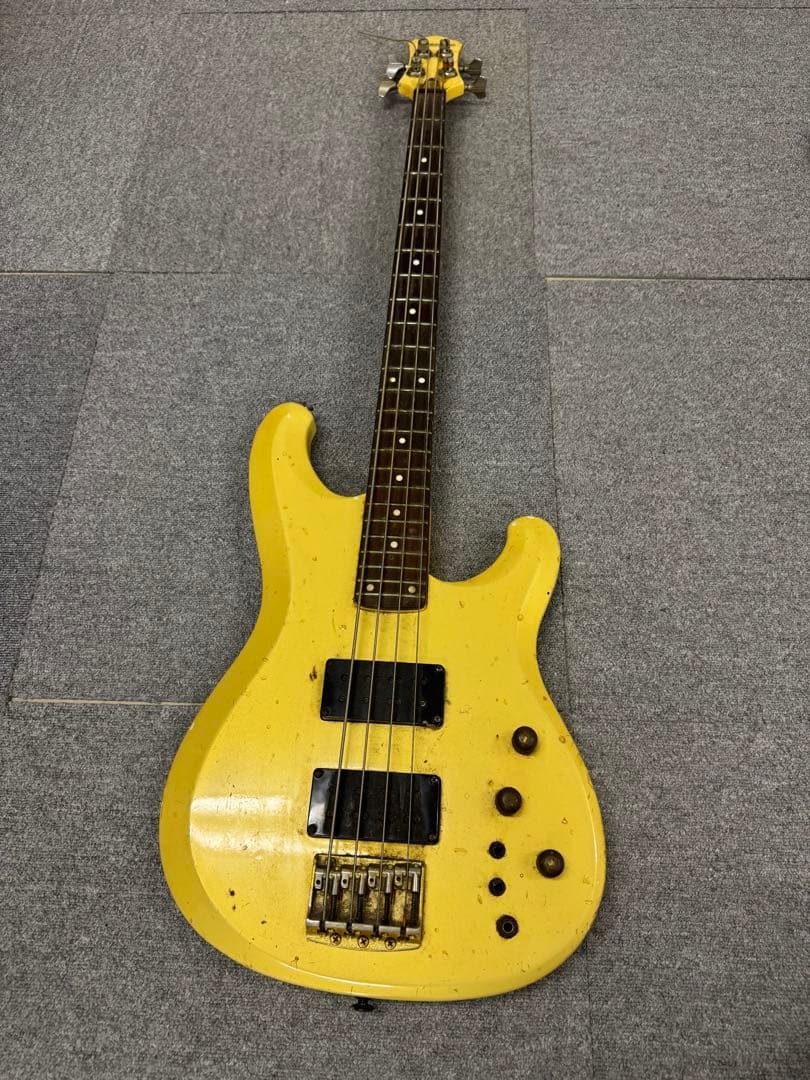 Ibanez ROADSTAR II エレキベース アイボリー