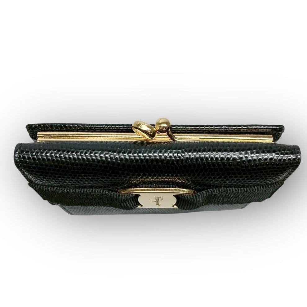 サルヴァトーレフェラガモ ★美品 三つ折り財布 ヴァラリボン がま口 ブラック