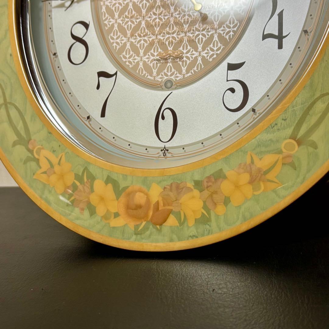 SEIKO PREMIUM 電波掛け時計 木象嵌 花柄 メロディ EMBLEM
