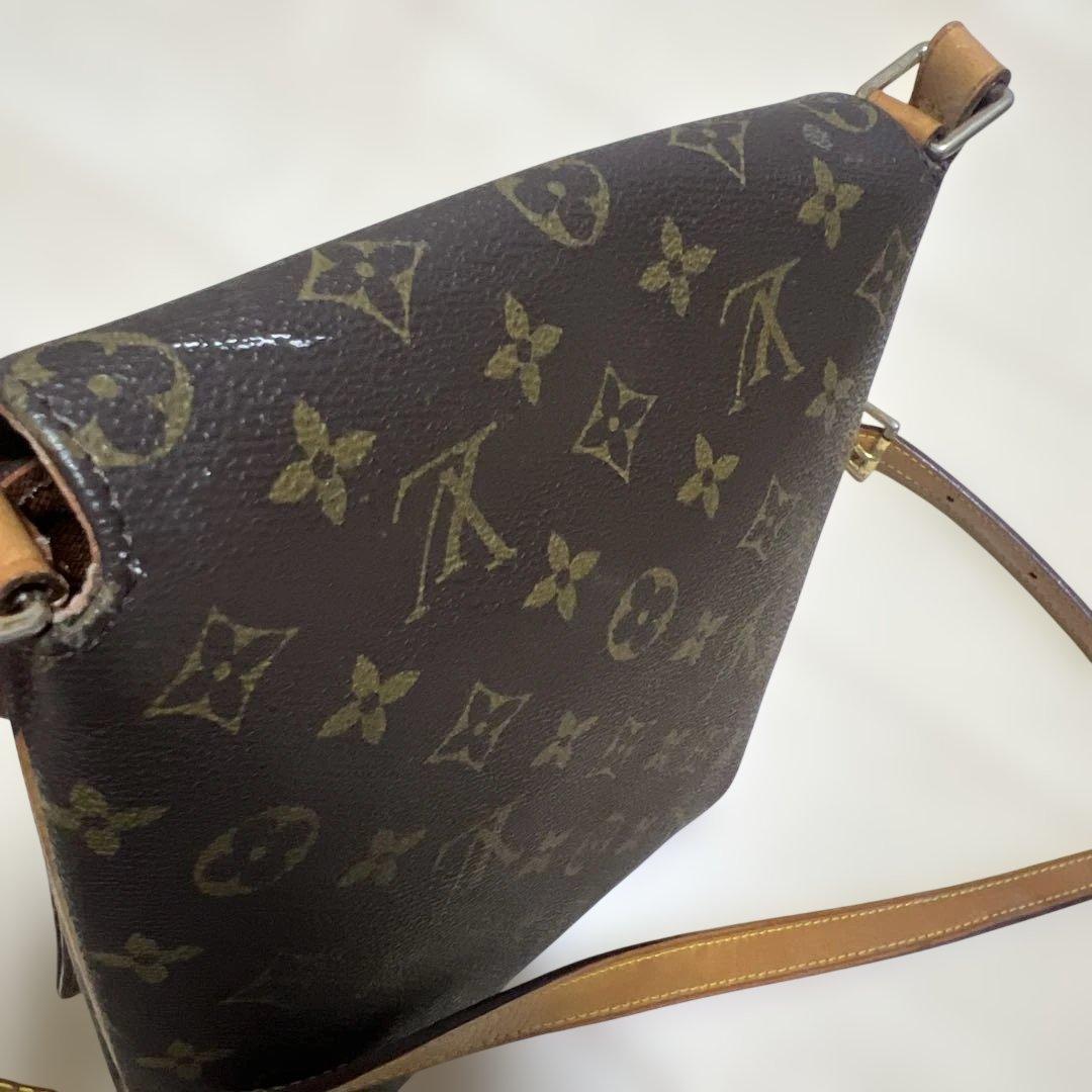 モノグラム柄　ノベルティ　　ショルダーバッグ