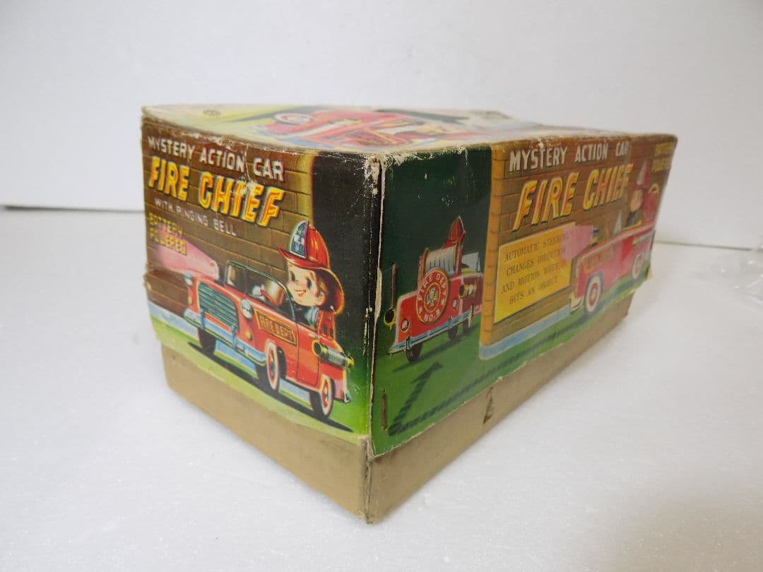 野村トーイ•新工社？ダブルネーム　電動　FIRE CHIEF CAR 動作品