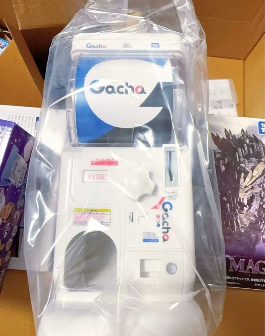 【未開封】クリスマス2025 ☆ガチャ貯金箱<ガチャ2 Ezモデル>