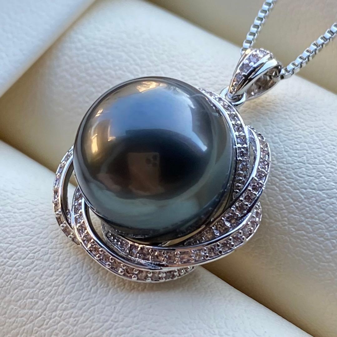 本真珠　南洋黒蝶真珠ネックレストップ　13mmダークグリーンPT884