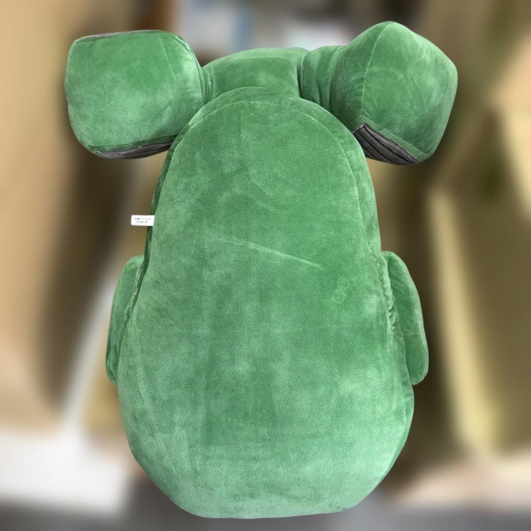 機動戦士ガンダム ひとやすみ戦艦クッション シャア専用 ムサイ 60cm