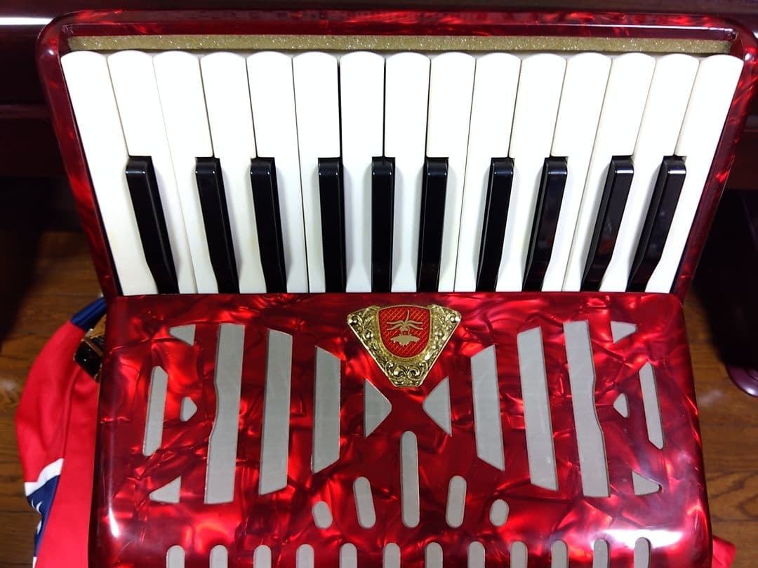 【動作品大幅なメンテ完了品】 トンボ アコーディオン No.28 赤（即演奏可）