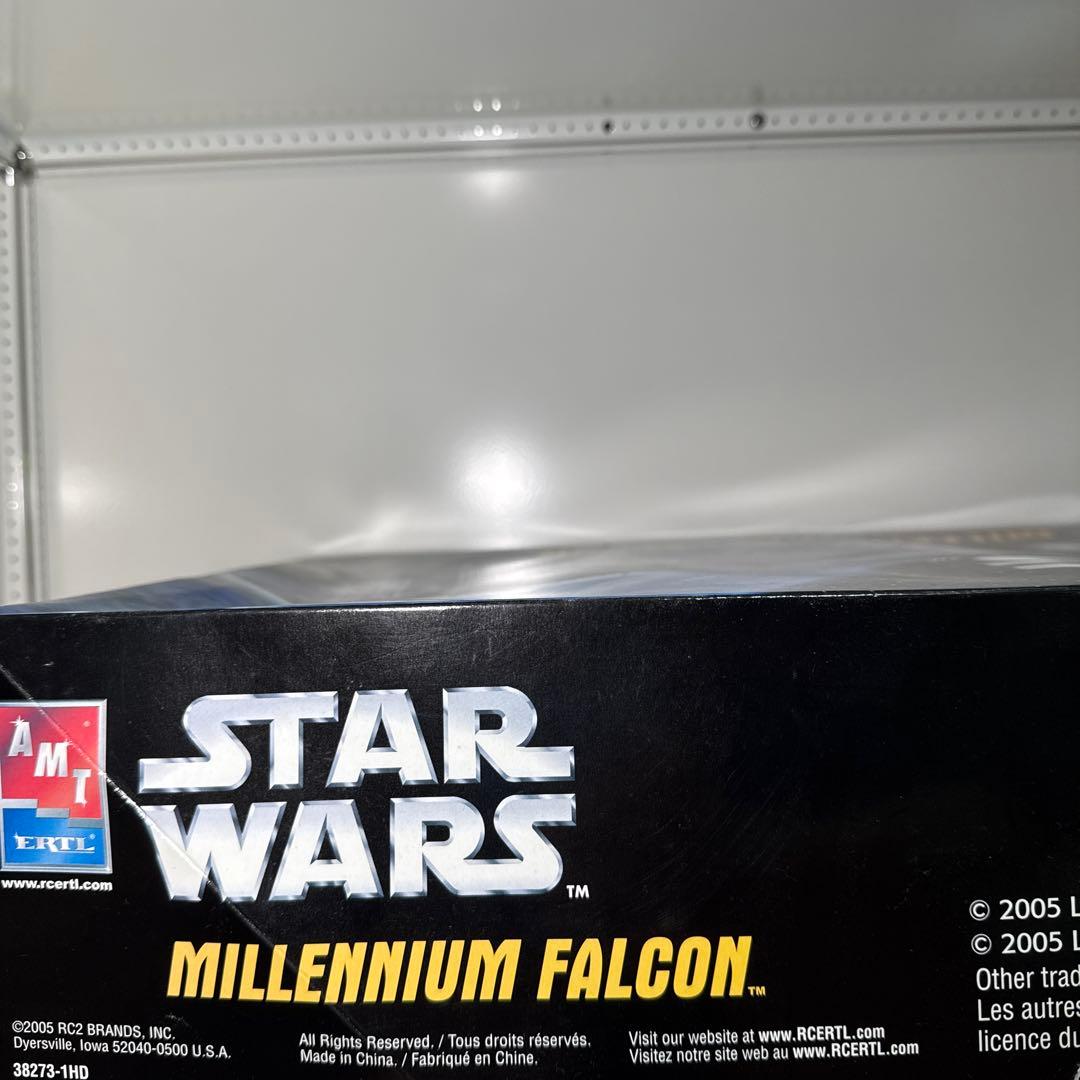 AMT/ERTL STARWARS ミレニアム・ファルコン 38273プラモデル