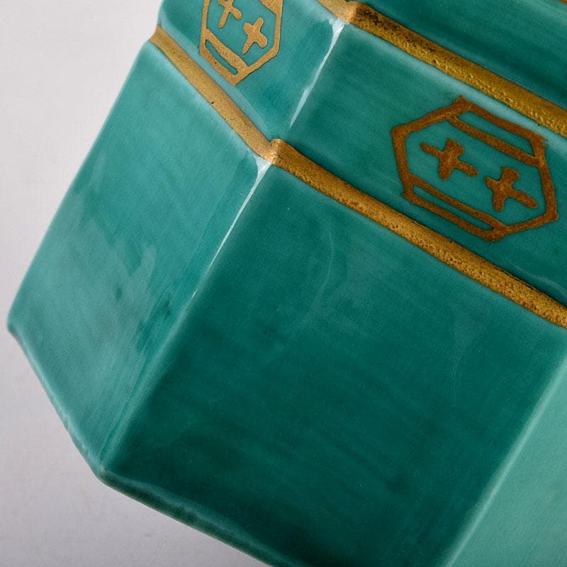 茶道具　古余呂技窯　川瀬竹春作　緑地金彩　六角蓋置　共布共箱　Z　8907