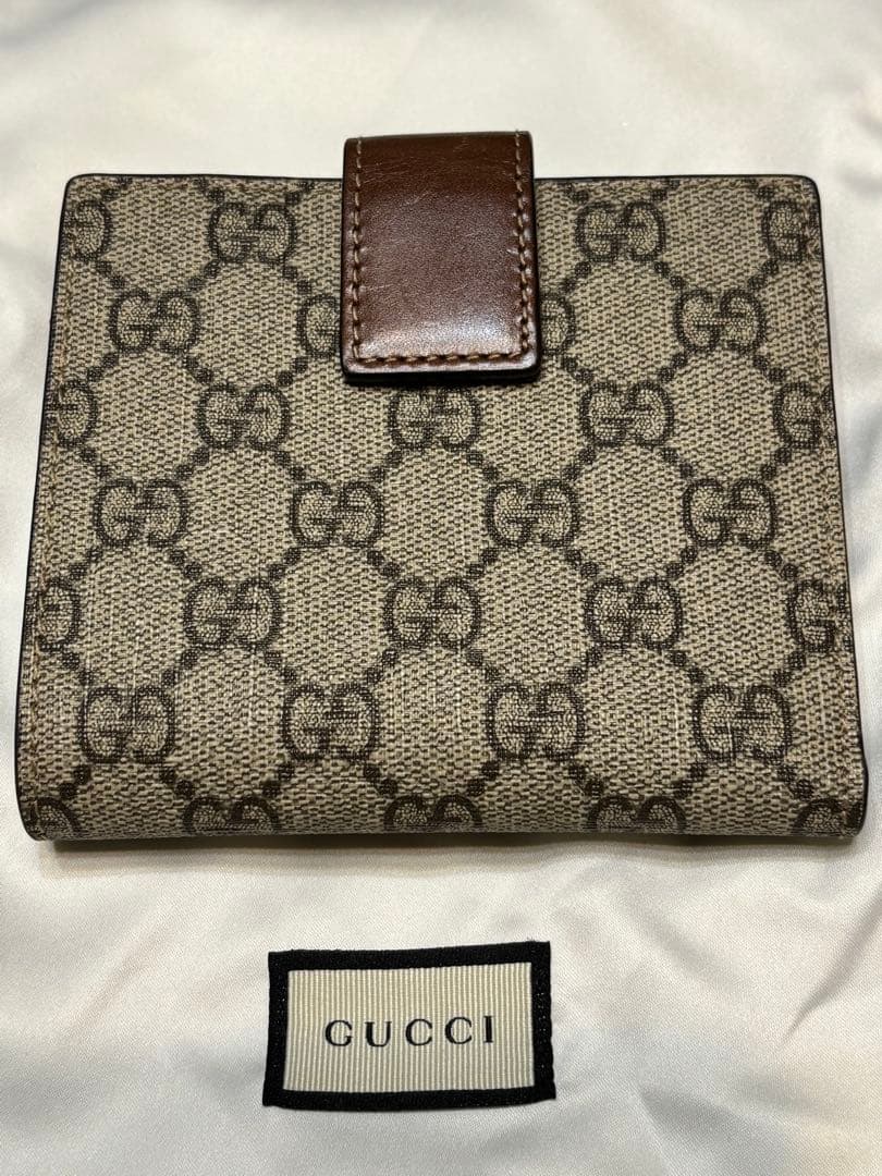 GUCCI 二つ折り財布 GGパターン ブラウン