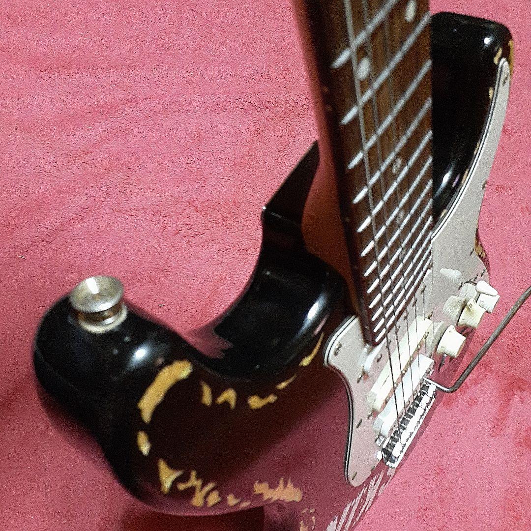 【良・美品】SKINペイントSUGIZOモデル。ST。アーム・ソフトケース付