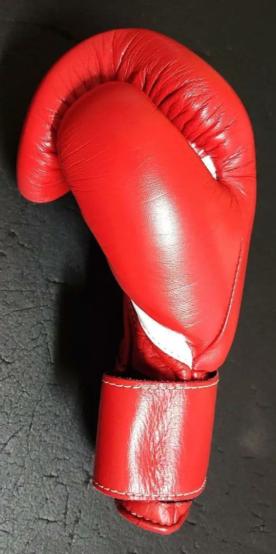 八八八Winning ボクシンググローブ 8 oz 赤 新品同様