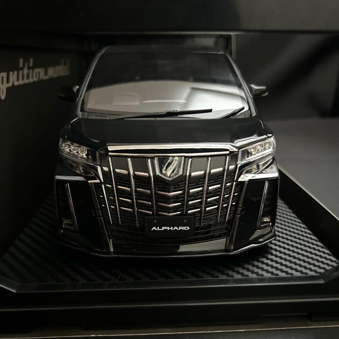 イグニッションモデル アルファード 1/18