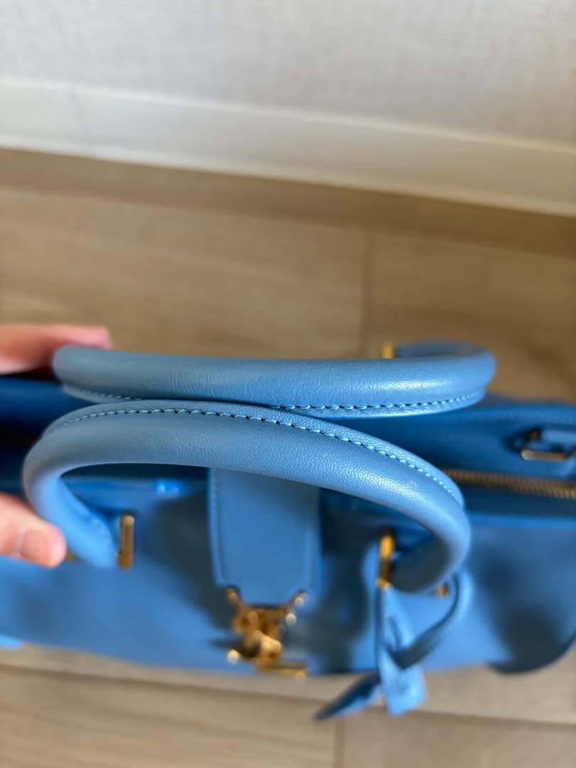 SAINT LAURENT ブルーハンドバッグ YSL